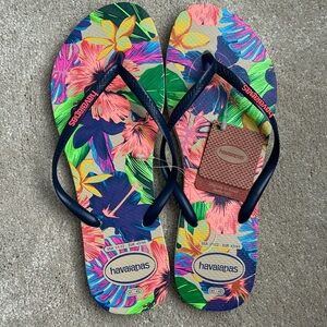 NWT Havaianas Women's Floral Neon Sandals/Flip Flops, Size 11/12 (EUR 43/44)